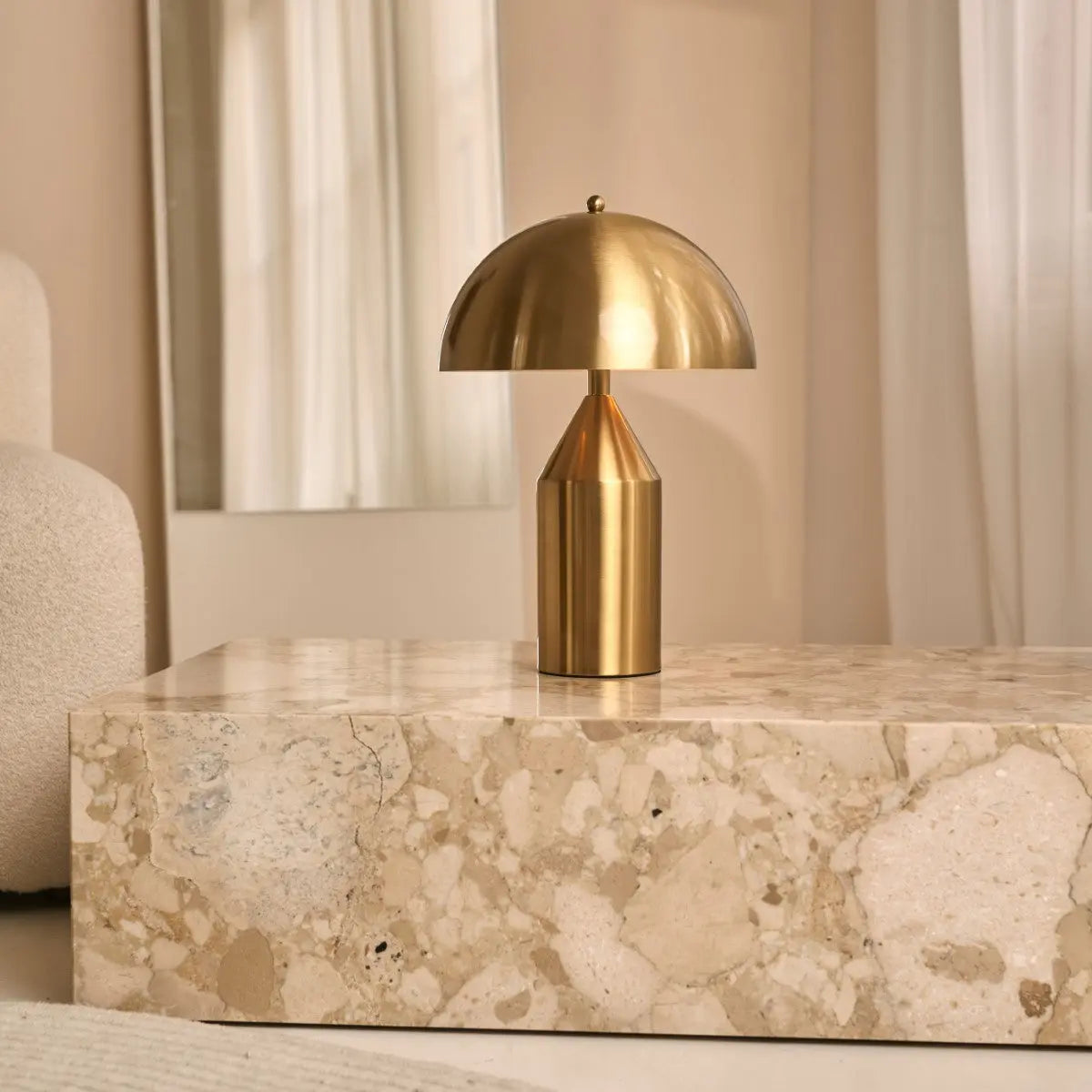 Otto Gold Dressoir Lamp – Stylish Metal Table Lamp for Any Room-4